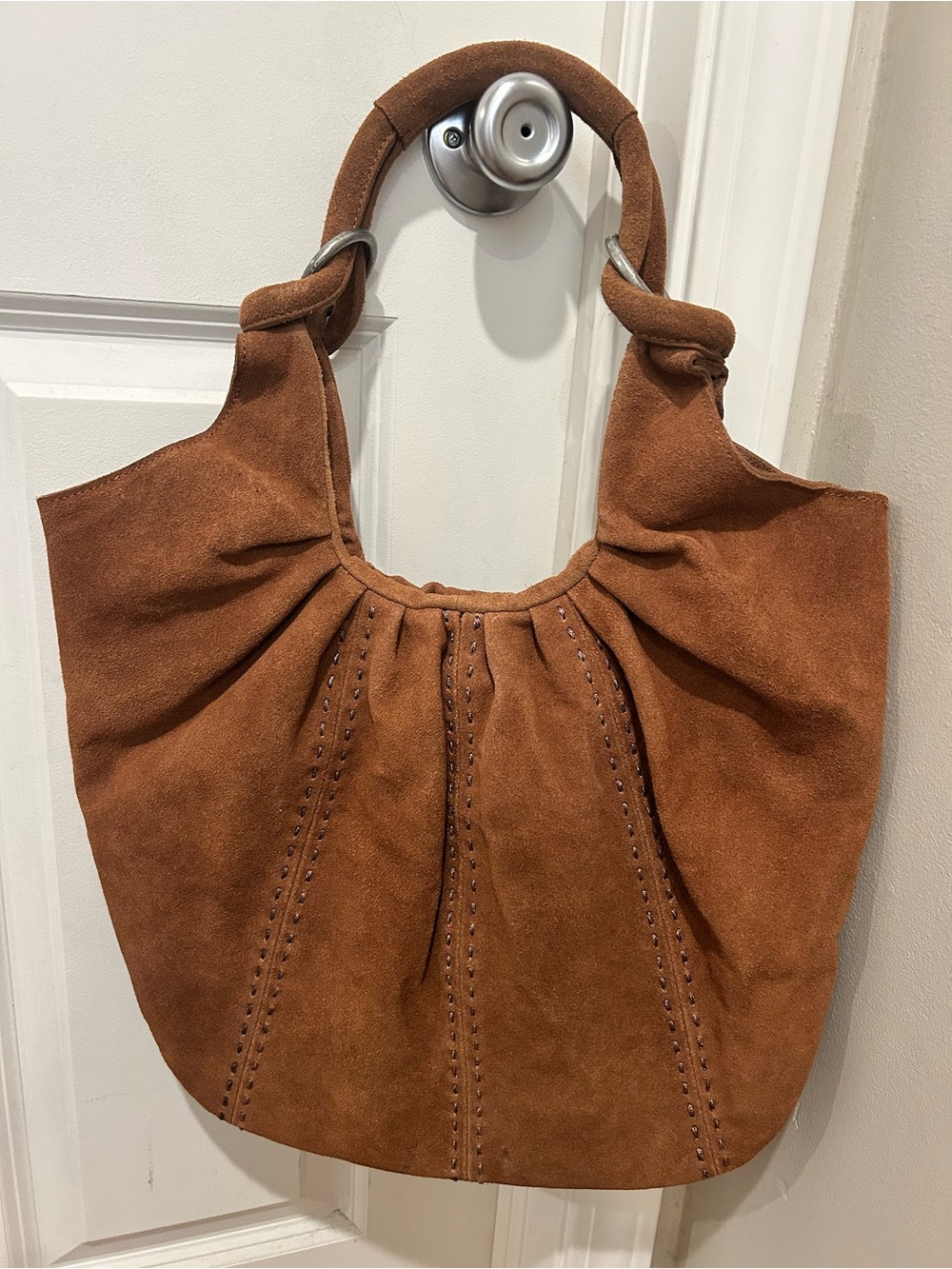 Free People Skadi Suede Scrunch
Tote Hobo Shoulder Bag-Strawberry Charm & Scarf - Picture 6 of 16